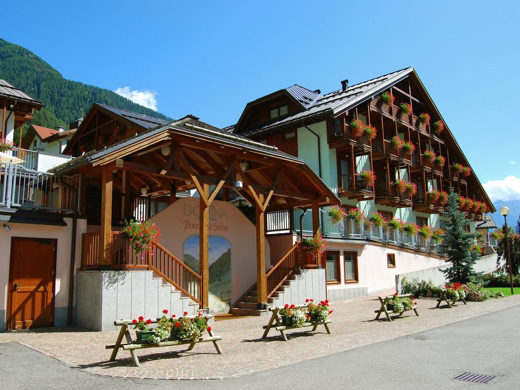 Domina Parco Dello Stelvio Hotel Cogolo Exterior photo