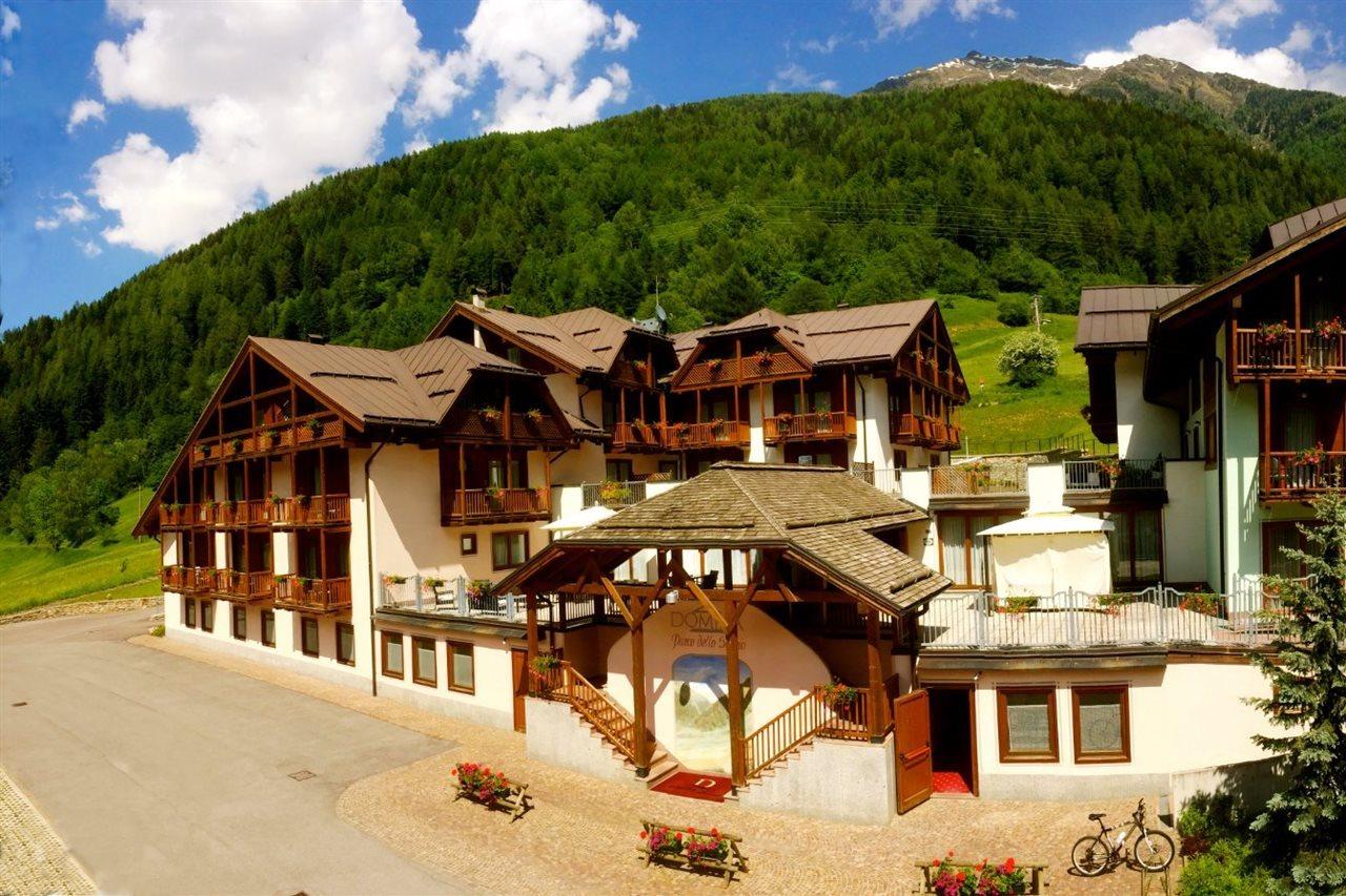 Domina Parco Dello Stelvio Hotel Cogolo Exterior photo